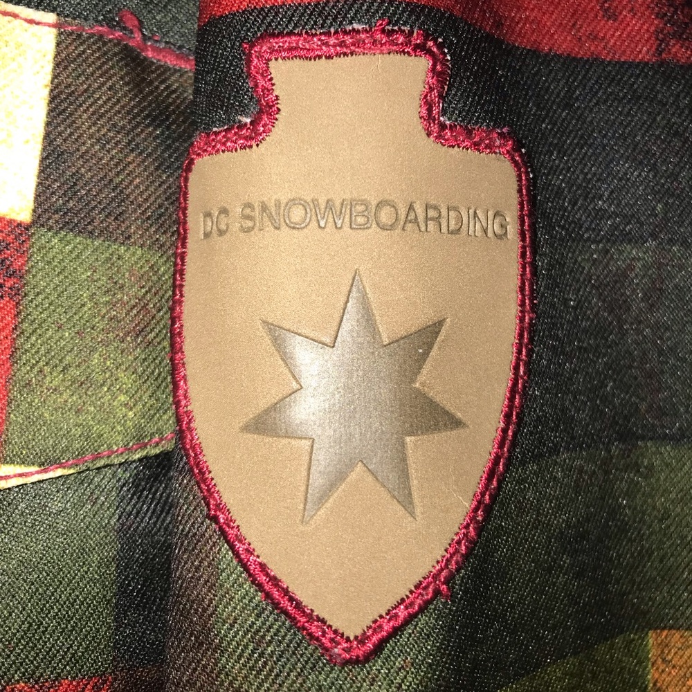 DC Snowboard Jacket - Picture 3 of 3